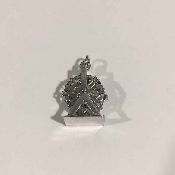 14k White Gold Ferris Wheel 🎡 Spinning Charm - Picture 4 of 6